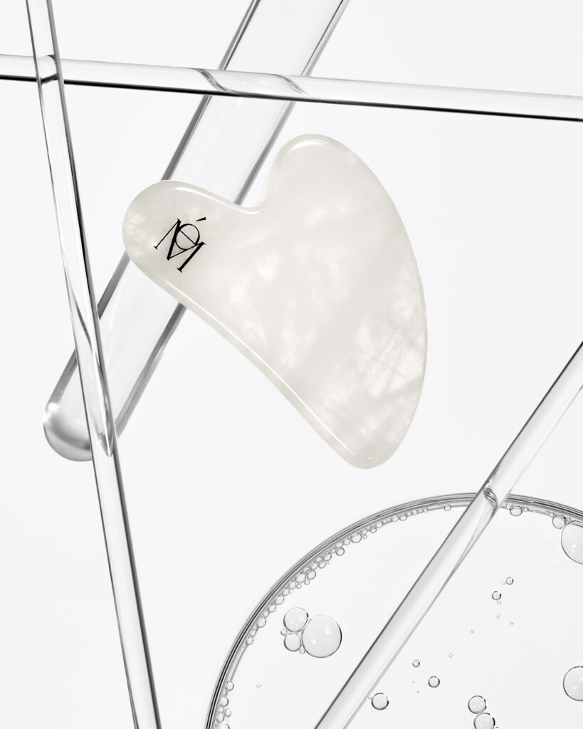 Gua Sha כלי סיני עתיק לעיסוי וטיפוח הפנים וגוף